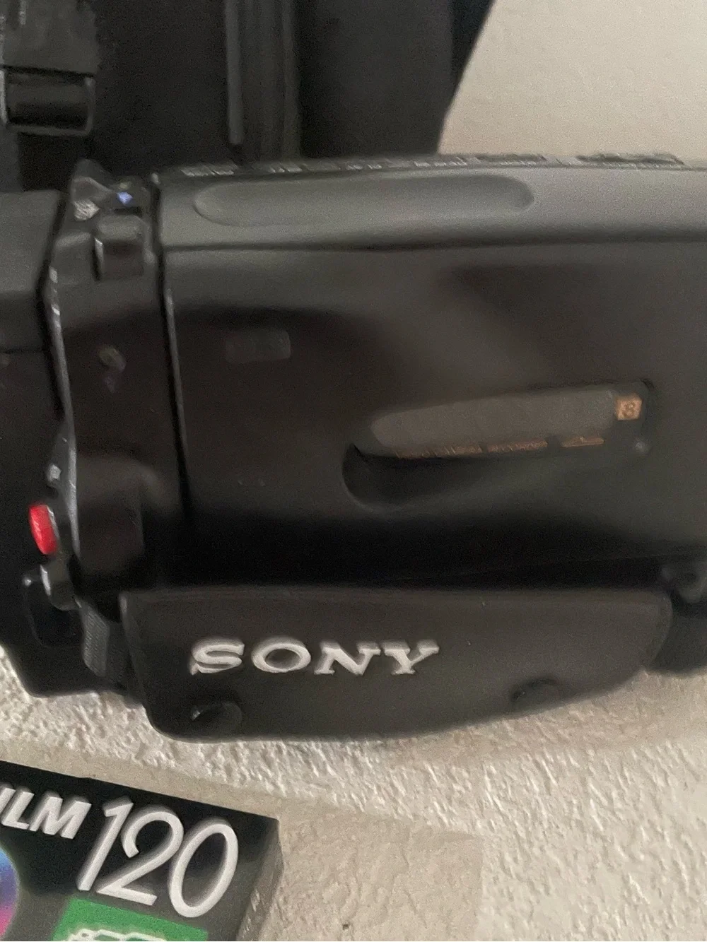 Sony Handycam CCD-TR94 8mm Video8 Video Camera Camcorder/Remote Bundle Tested
